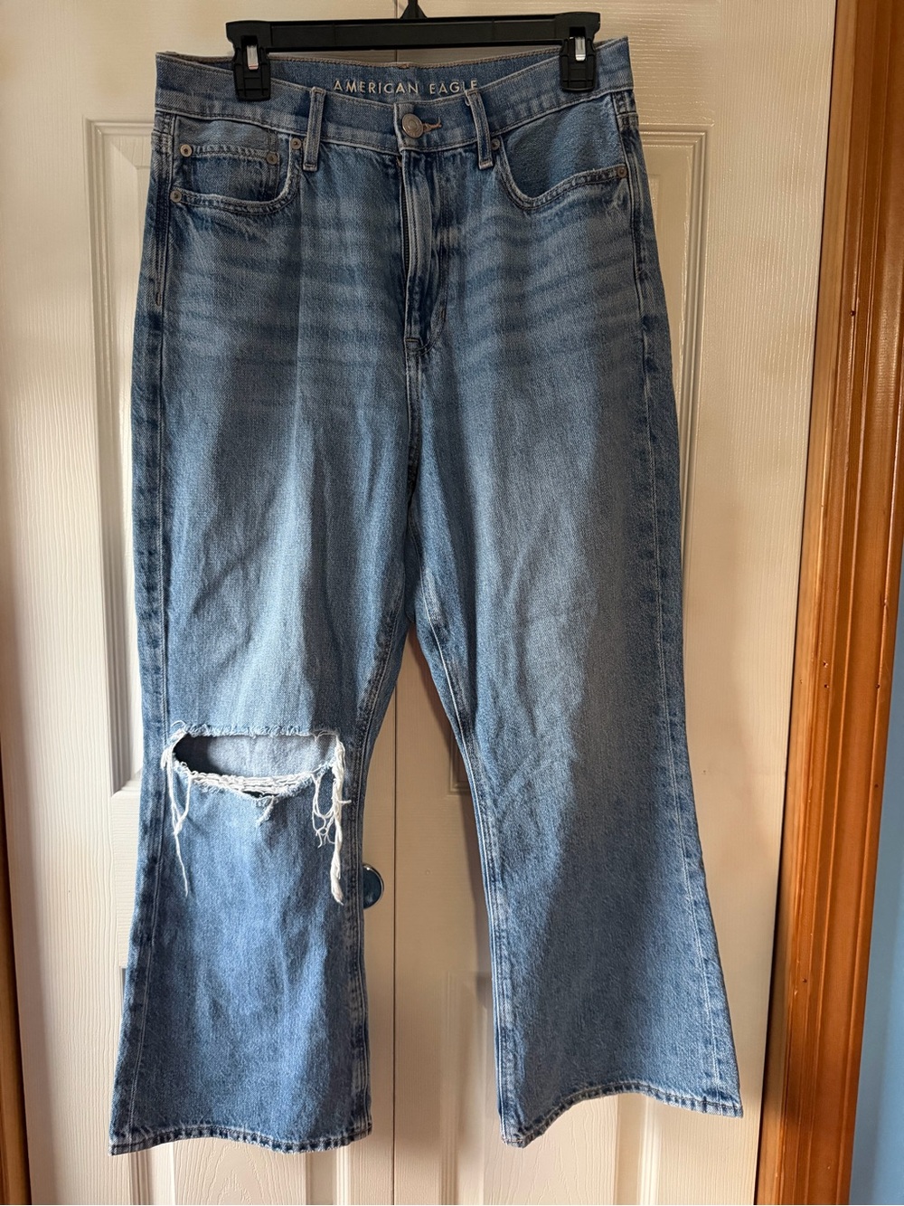 American Eagle Outfitters Light Blue Wide Leg Distressed Jeans